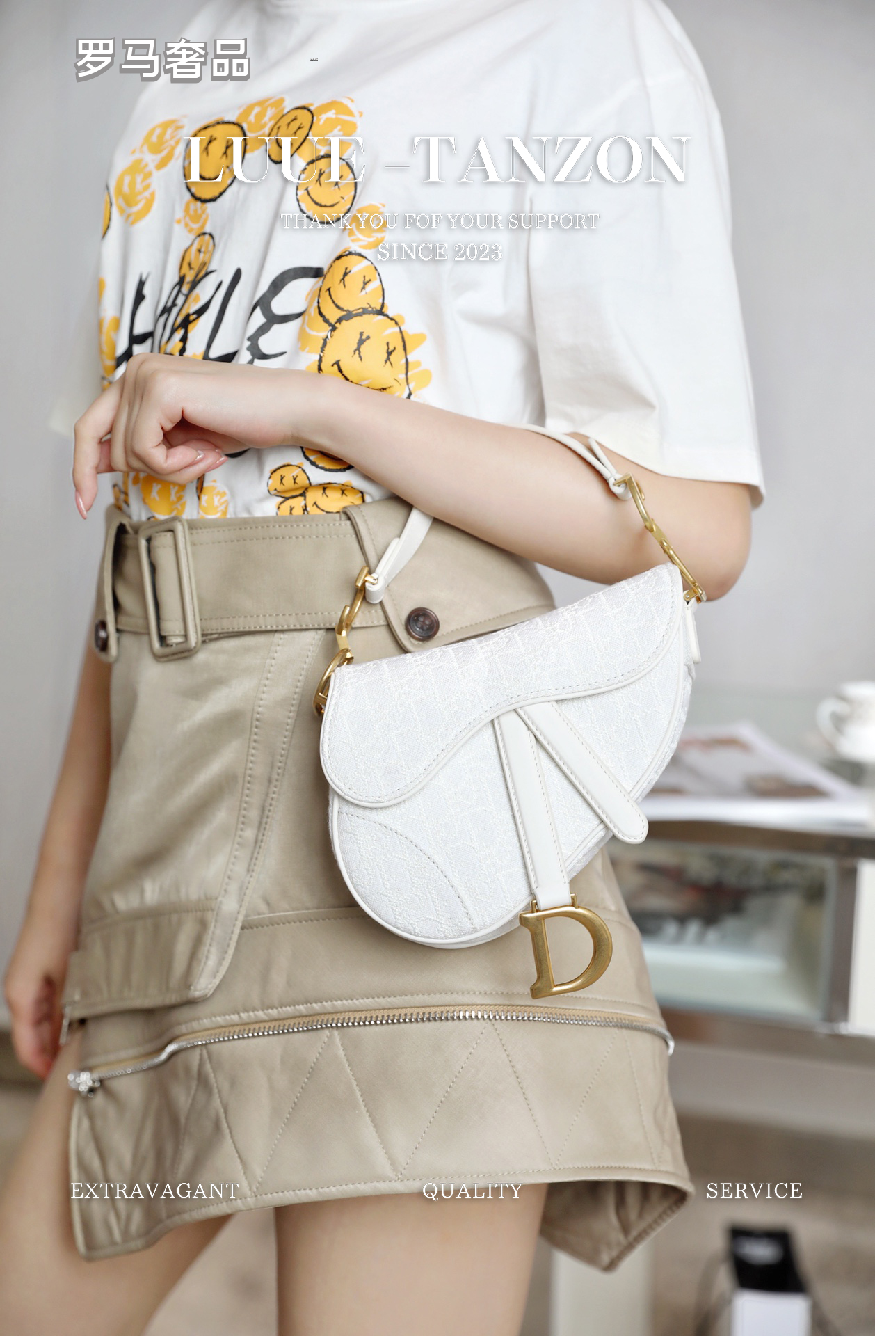 Dior Classic White Saddle Shoulder Bag with Gold D Charm Elegant Handbag
