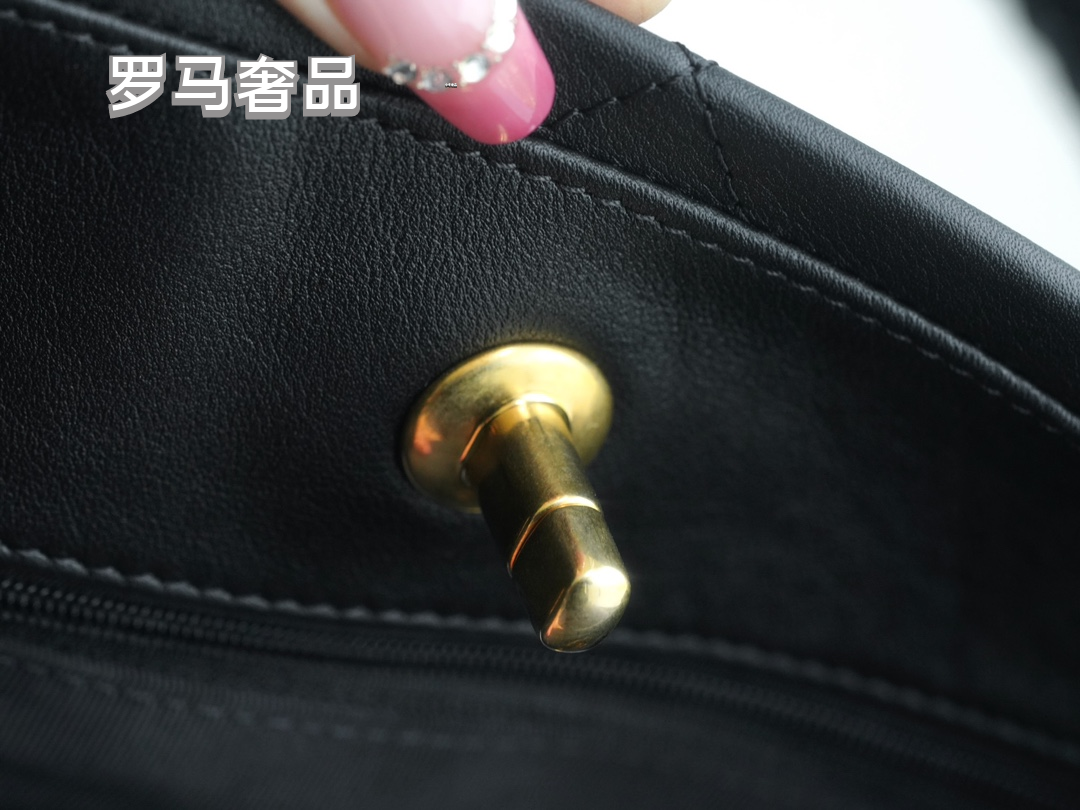 Chanel Quilted Caviar Leather Small Bucket Bag with Gold-Tone Hardware - Black