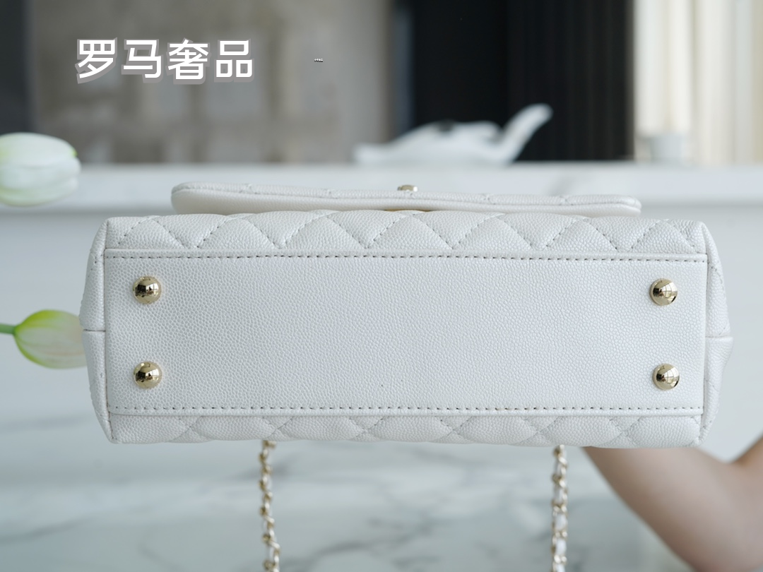 Chanel White Quilted Caviar Coco Handle Bag with Gold-Tone Hardware