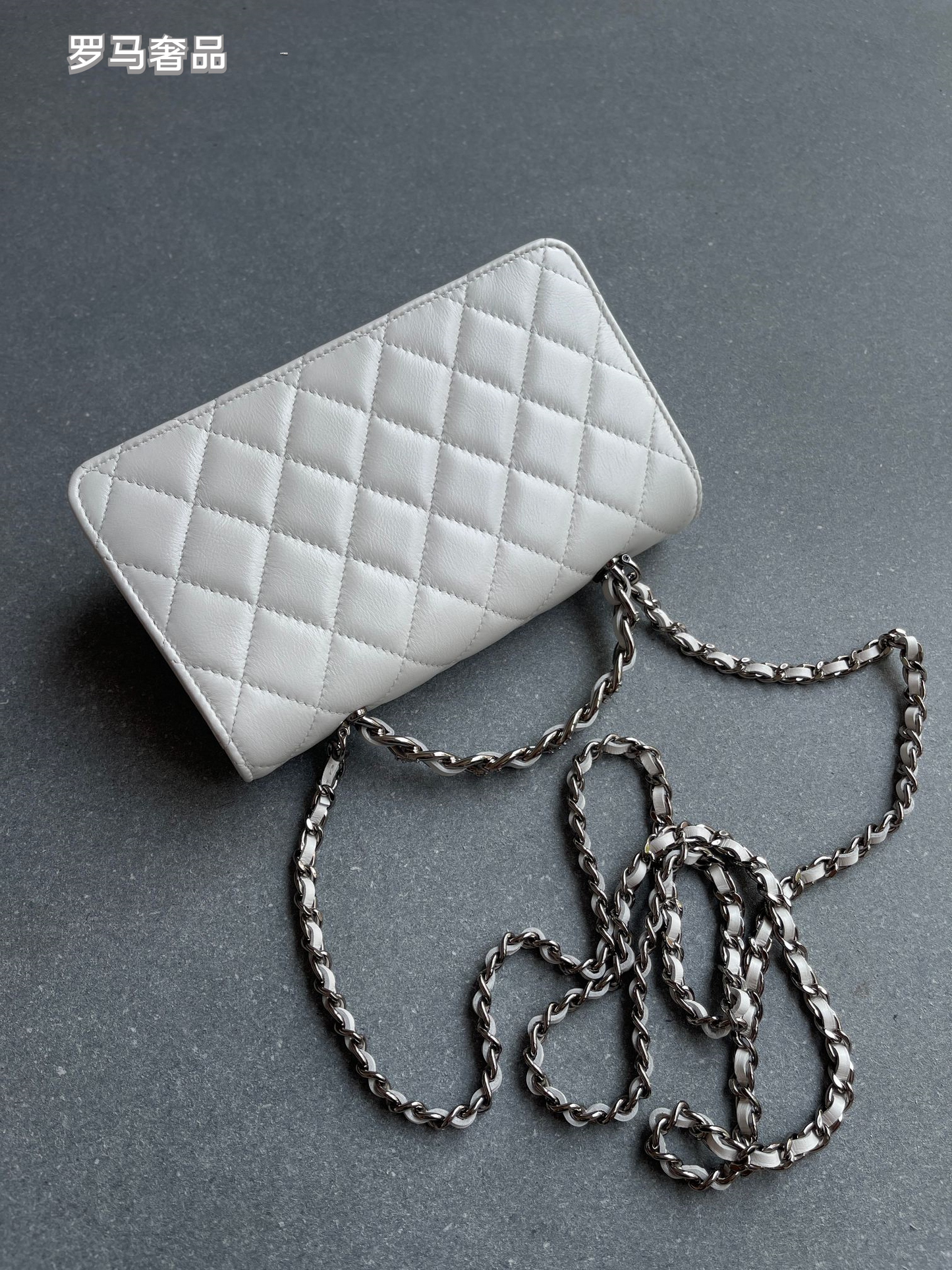 Elegant Quilted Leather Crossbody Flap Bag with Chain Strap - Multiple Colors