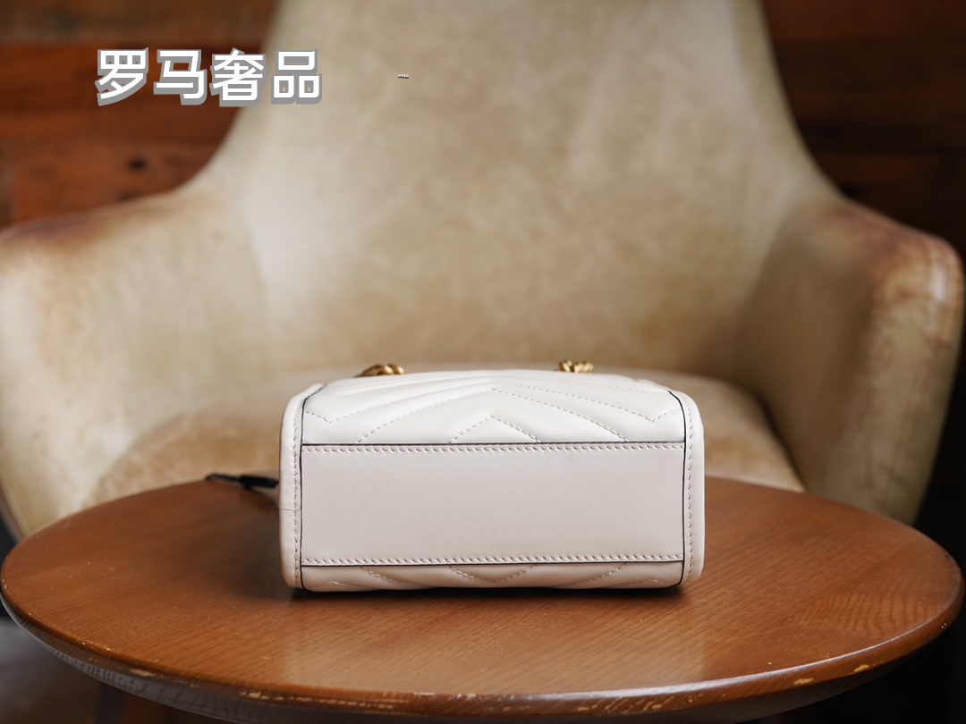 Gucci White Chevron Quilted Leather Mini Crossbody Bag with Gold Chain