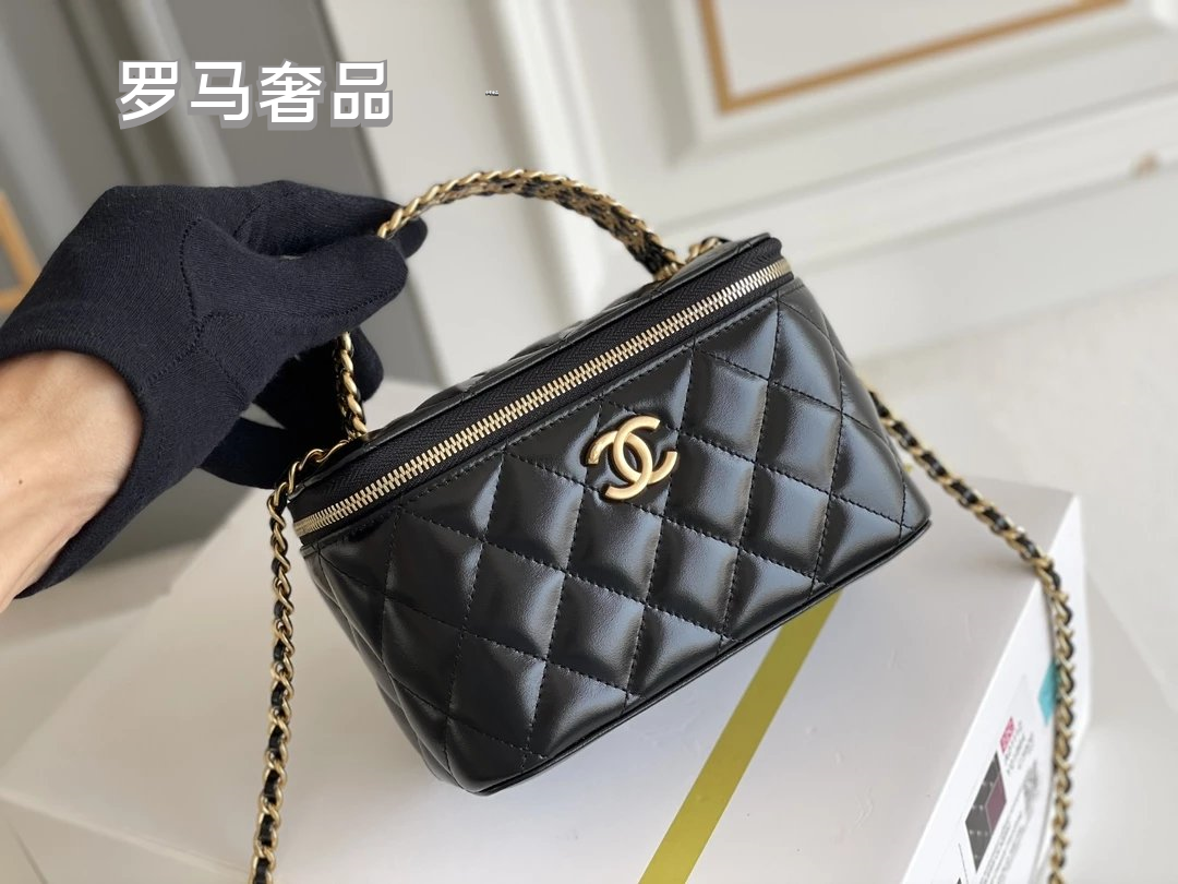 TANZON Black Quilted Leather Vanity Case Crossbody Bag with Gold Chain Strap