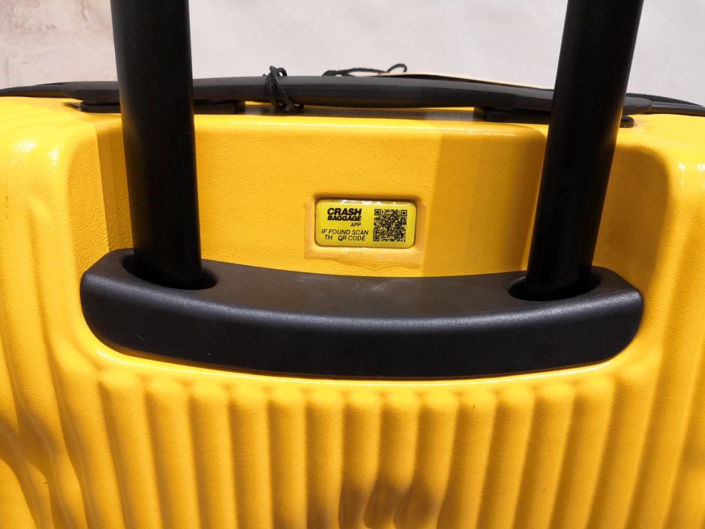 Colorful Textured Hard Shell Spinner Luggage Suitcase