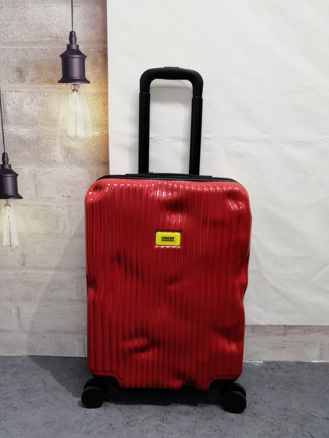 Modern Dented Hardshell Spinner Suitcase Rolling Travel Luggage