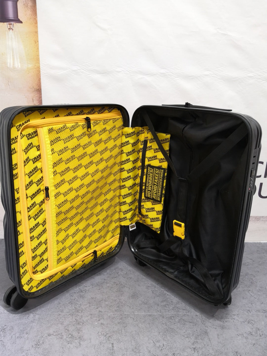 Lightweight Textured Hardshell Spinner Travel Luggage Suitcase